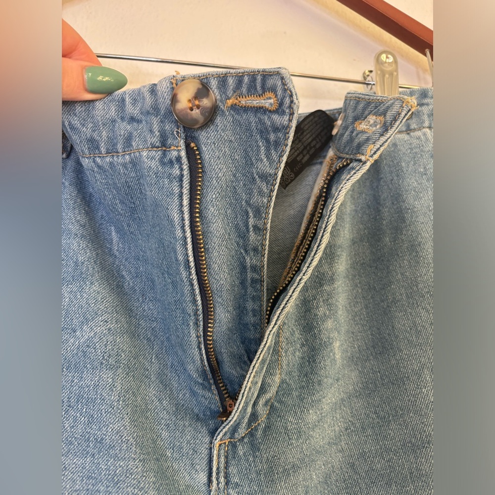 ZARA MEDIUM WASH STRAIGHT LEG JEANS SZ US 4 - Picture 4 of 10